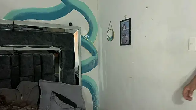 Hells bells online show from 11/01/25, 11:23