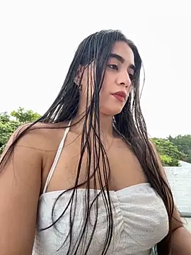 Snapshot of ZarahEvans chatting on 11/06/25, 07:59 ZarahEvans online show from 11/06/25, 07:59