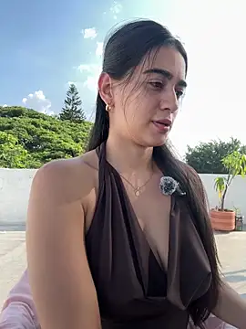 Snapshot of ZarahEvans chatting on 11/07/25, 08:20 ZarahEvans online show from 11/07/25, 08:20