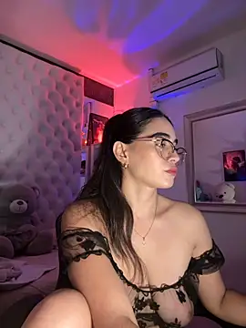 Snapshot of ZarahEvans chatting on 12/01/25, 08:14 ZarahEvans online show from 12/01/25, 08:14