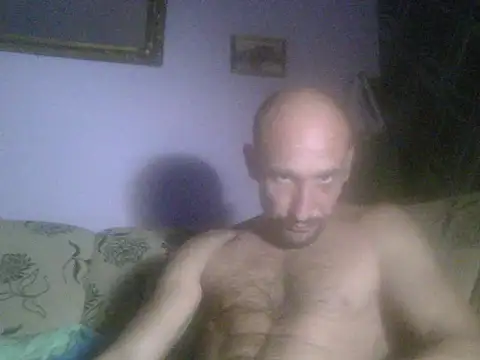 Snapshot of Smileboy698 chatting on 09/14/25, 04:22 Smileboy698 online show from 09/14/25, 04:22