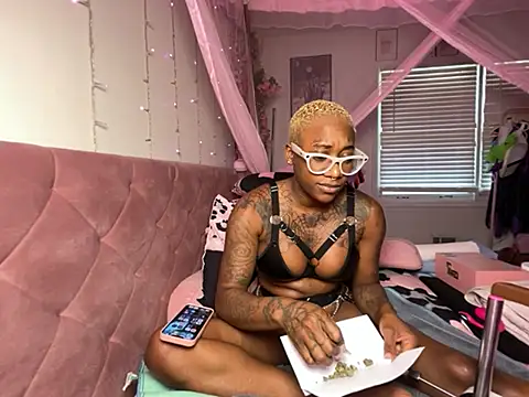 VixenCapri online show from 06/24/26, 03:55
