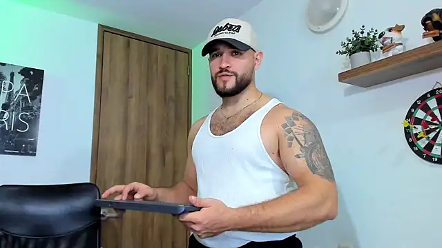 AndrewDiaz online show from 10/10/25, 04:44