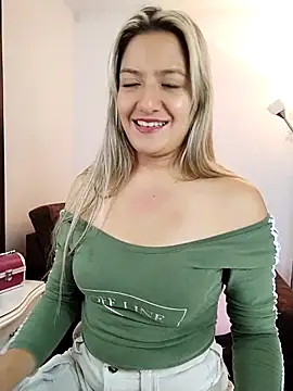 Snapshot of valeriahunter1 chatting on 01/03/25, 10:29 valeriahunter1 online show from 01/03/25, 10:29