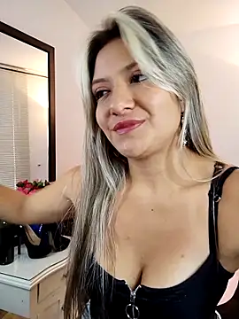 Snapshot of valeriahunter1 chatting on 02/12/25, 09:11 valeriahunter1 online show from 02/12/25, 09:11