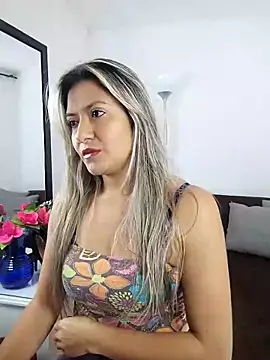 Snapshot of valeriahunter1 chatting on 03/03/25, 10:10 valeriahunter1 online show from 03/03/25, 10:10