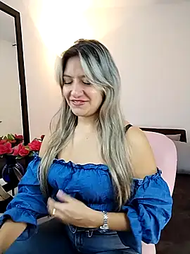 Snapshot of valeriahunter1 chatting on 09/27/25, 10:48 valeriahunter1 online show from 09/27/25, 10:48