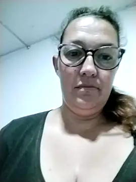 saraqueen   online show from 12/10/24, 04:02