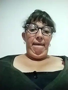 saraqueen   online show from 12/20/24, 07:12