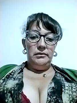 saraqueen   online show from 01/03/25, 03:05