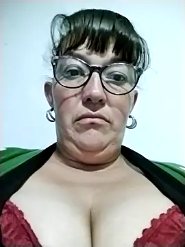 saraqueen   online show from 01/06/25, 06:58