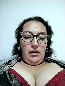 saraqueen   online show from 01/19/25, 06:09