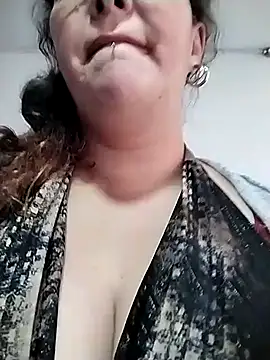 saraqueen   online show from 01/19/25, 08:51