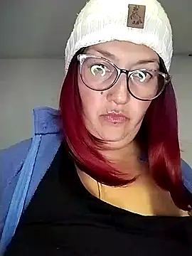 saraqueen   online show from 01/31/25, 04:14