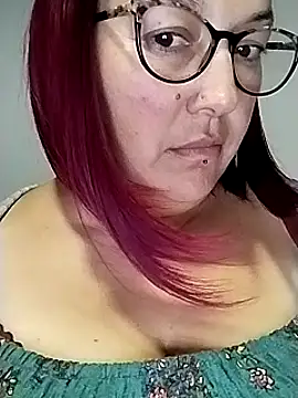 saraqueen   online show from 02/02/25, 06:48