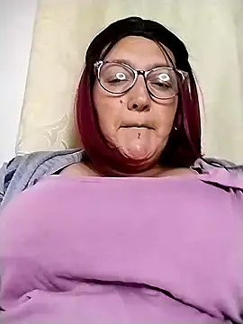saraqueen   online show from 02/09/25, 05:08