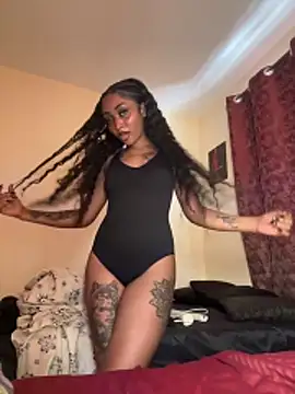 Snapshot of Candiey001 chatting on 02/15/26, 11:41 Candiey001 online show from 02/15/26, 11:41