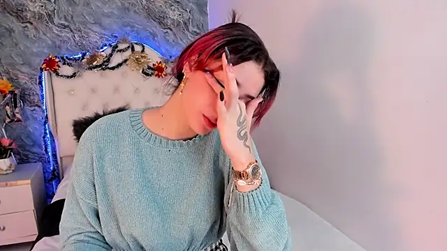 CAMILLEN PETTID online show from 12/04/24, 07:12