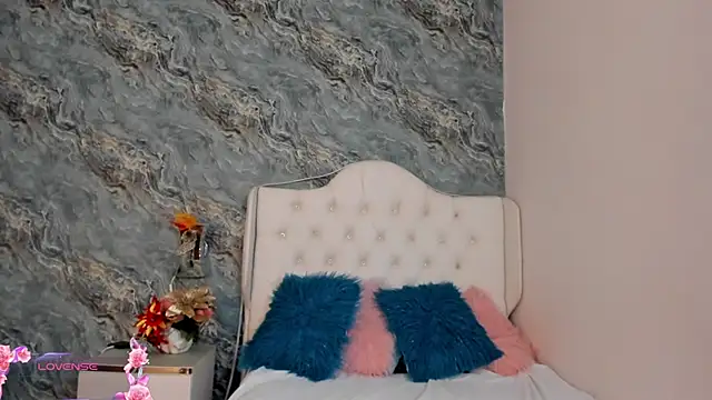 CAMILLEN PETTID online show from 01/16/25, 10:44