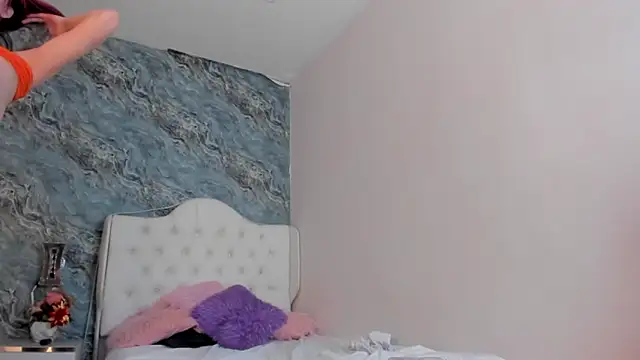 CAMILLEN PETTID online show from 02/01/25, 03:19