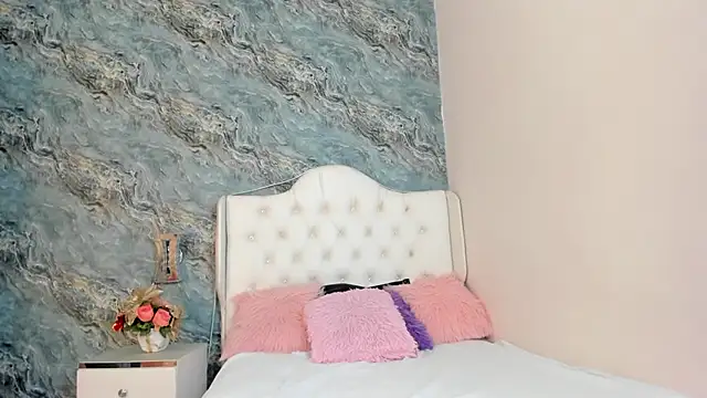 CAMILLEN PETTID online show from 02/02/25, 09:56