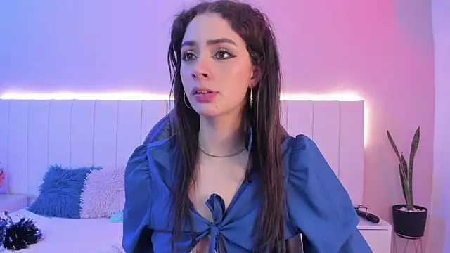 CAMILLEN PETTID online show from 09/30/25, 09:31