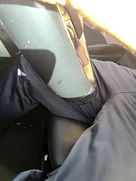 Snapshot of parejamlga58 chatting on 11/11/25, 09:53 parejamlga58 online show from 11/11/25, 09:53