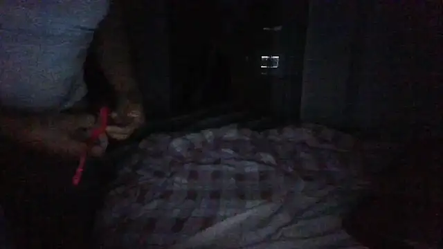 Snapshot of parejamlga58 chatting on 12/13/25, 11:32 parejamlga58 online show from 12/13/25, 11:32