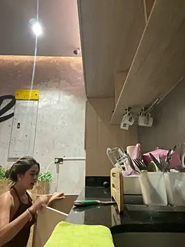 Snapshot of Emilia_Bakerr chatting on 01/29/25, 06:39 Emilia Bakerr online show from 01/29/25, 06:39