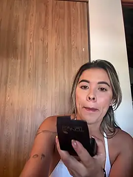 Emilia Bakerr online show from 07/17/26, 07:52