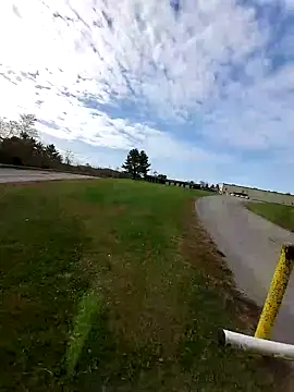 Snapshot of Dut421@xh chatting on 10/25/25, 02:46 Dut421xh online show from 10/25/25, 02:46