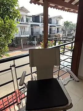 MrsFoucher online show from 01/12/25, 08:03