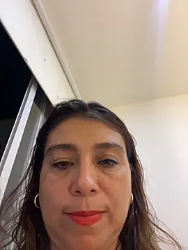 Snapshot of MrsFoucher chatting on 11/27/25, 12:02 MrsFoucher online show from 11/27/25, 12:02