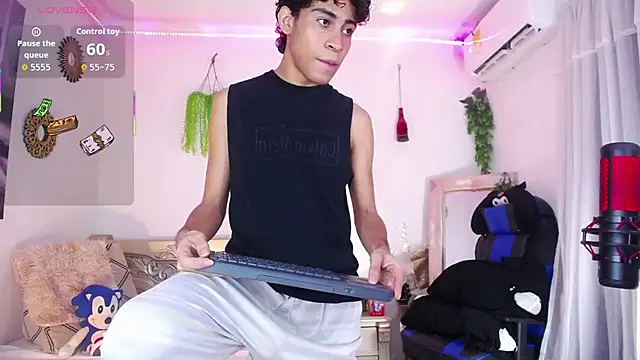 huge armound online show from 07/29/26, 06:00