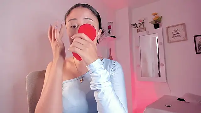  Caroliinee  online show from 10/02/25, 06:37