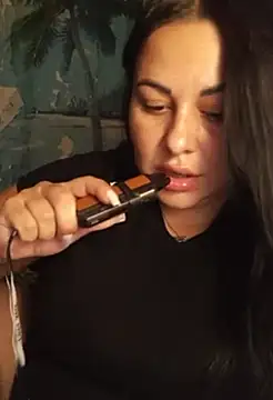 Snapshot of DaisyStreet chatting on 09/24/25, 05:16 DaisyStreet online show from 09/24/25, 05:16