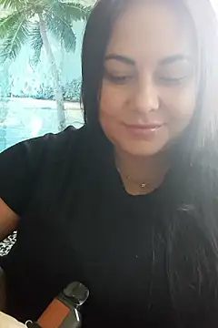 Snapshot of DaisyStreet chatting on 09/27/25, 10:20 DaisyStreet online show from 09/27/25, 10:20