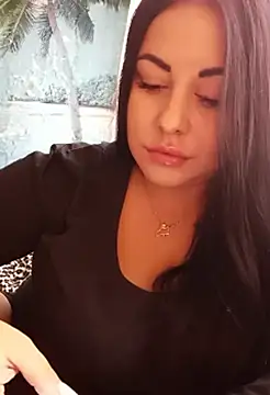 Snapshot of DaisyStreet chatting on 10/04/25, 11:08 DaisyStreet online show from 10/04/25, 11:08