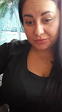 Snapshot of DaisyStreet chatting on 10/11/25, 09:41 DaisyStreet online show from 10/11/25, 09:41