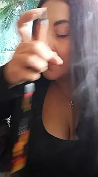 Snapshot of DaisyStreet chatting on 10/12/25, 09:52 DaisyStreet online show from 10/12/25, 09:52