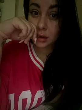 Snapshot of DaisyStreet chatting on 10/27/25, 08:18 DaisyStreet online show from 10/27/25, 08:18