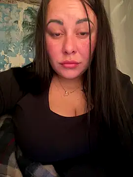 Snapshot of DaisyStreet chatting on 11/03/25, 09:05 DaisyStreet online show from 11/03/25, 09:05