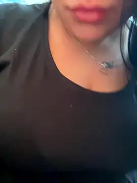 Snapshot of DaisyStreet chatting on 11/07/25, 09:42 DaisyStreet online show from 11/07/25, 09:42