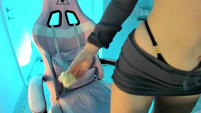 KaylaLaine online show from 09/13/25, 06:02