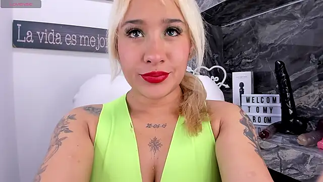 miss danika online show from 12/09/24, 11:15