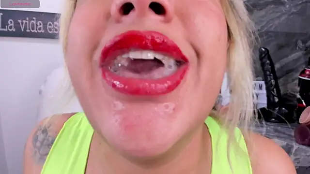 miss danika online show from 12/09/24, 02:17