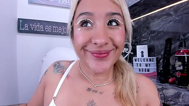 miss danika online show from 12/30/24, 02:08