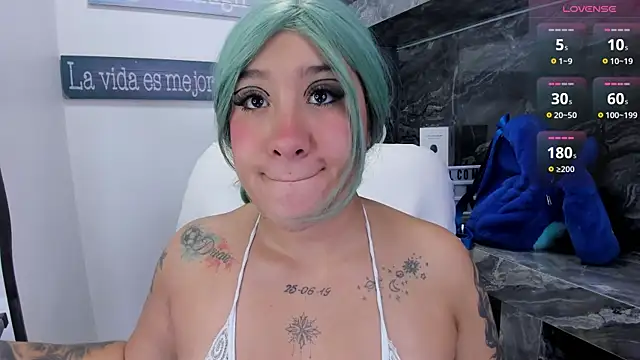 miss danika online show from 11/24/25, 10:59