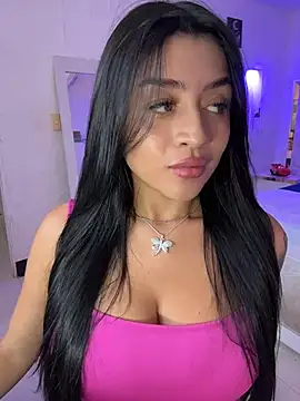 Snapshot of lucianaroy chatting on 11/08/25, 06:07 lucianaroy online show from 11/08/25, 06:07