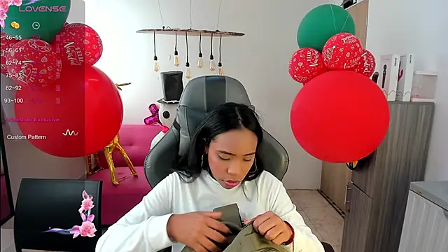 lia 16 online show from 12/23/24, 03:33